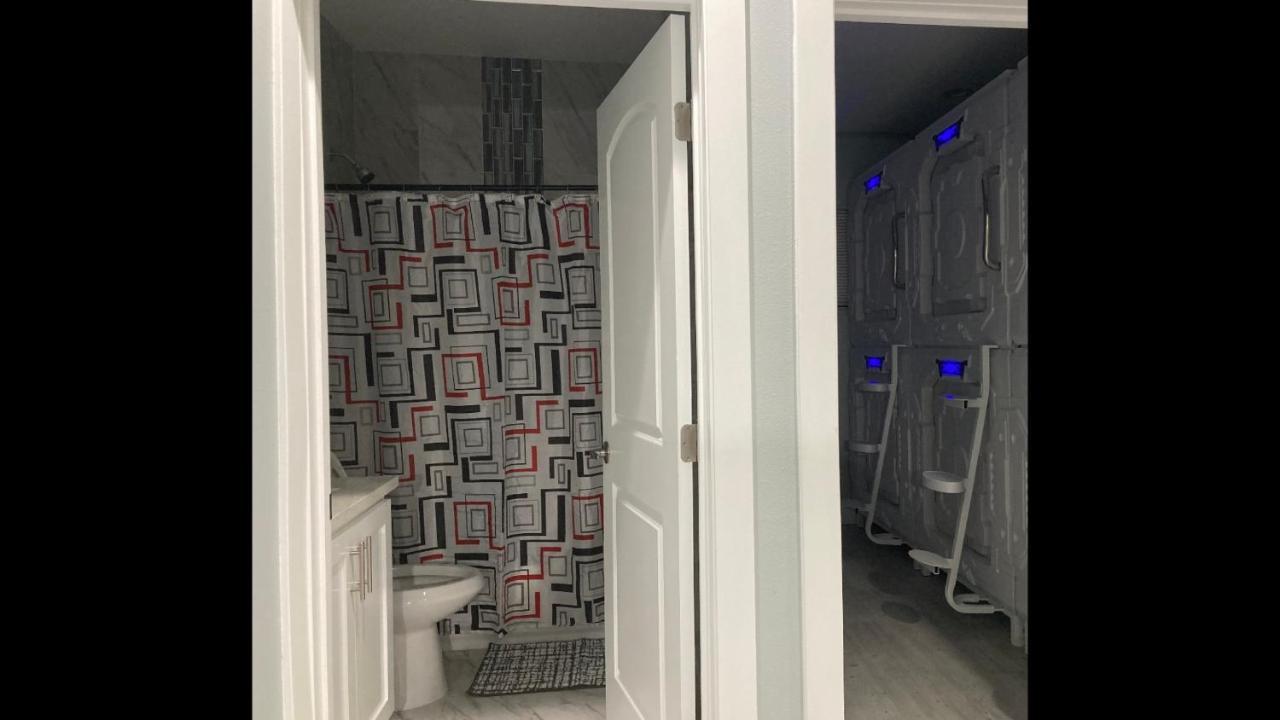 ホテル La Podlife ロサンゼルス エクステリア 写真