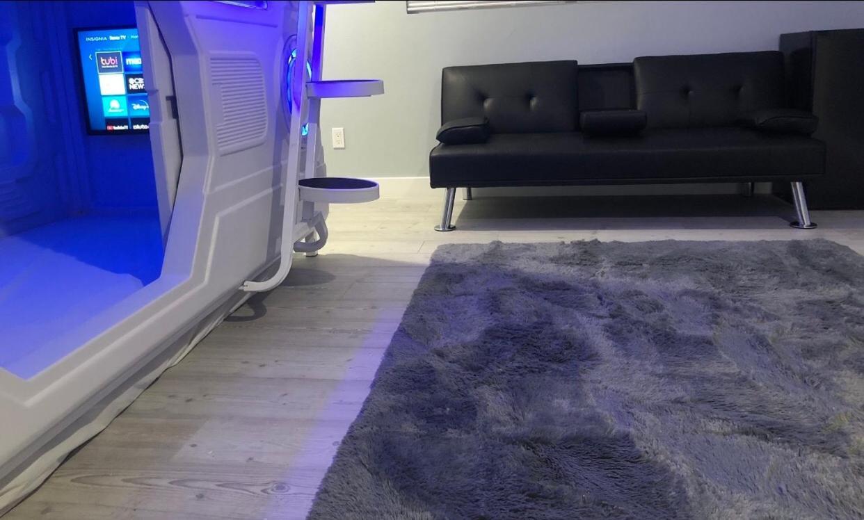 ホテル La Podlife ロサンゼルス エクステリア 写真
